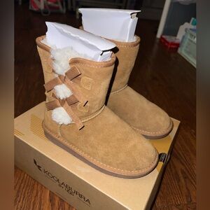 Koolaburra by Ugg girls size 13. Great condition barely worn.
